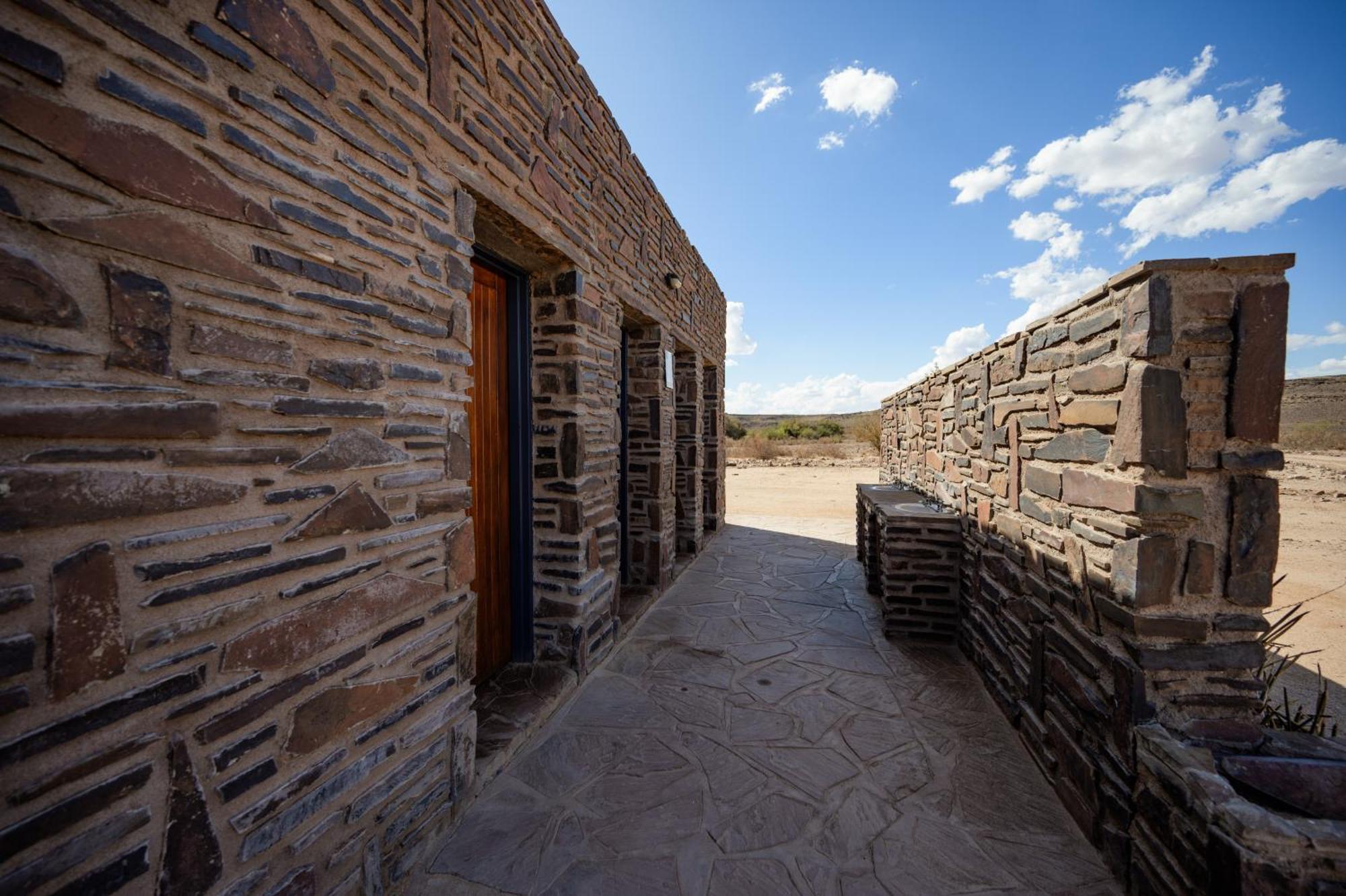 Canyon Roadhouse Campsite Fish River Canyon ห้อง รูปภาพ