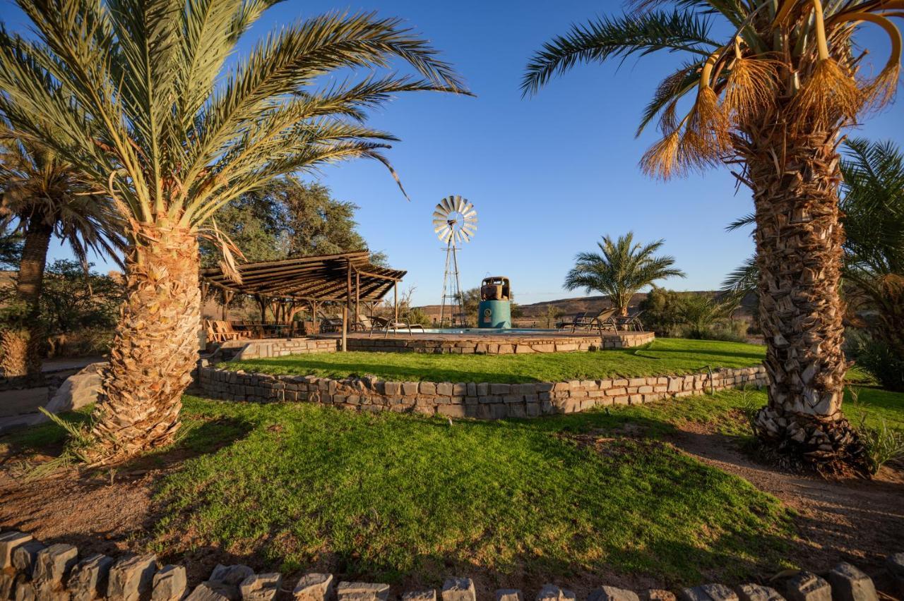 Canyon Roadhouse Campsite Fish River Canyon ภายนอก รูปภาพ
